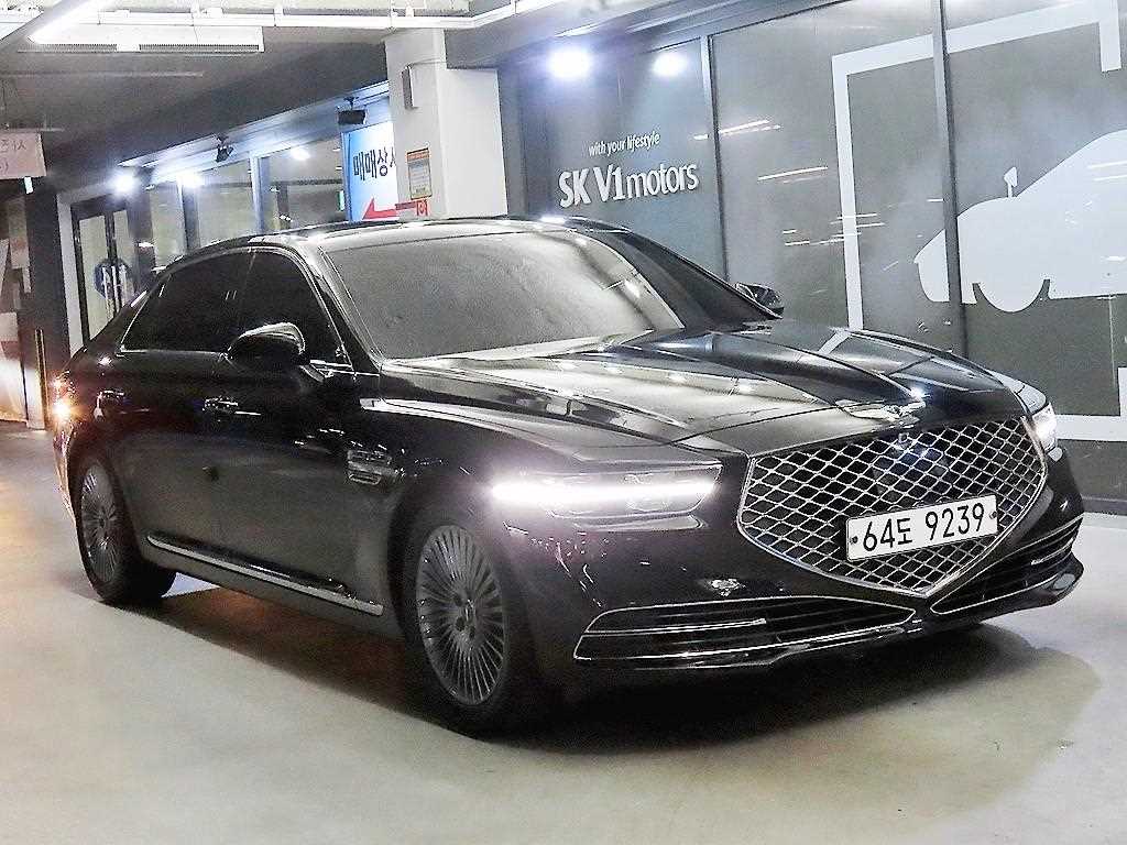 Genesis G90, 2018