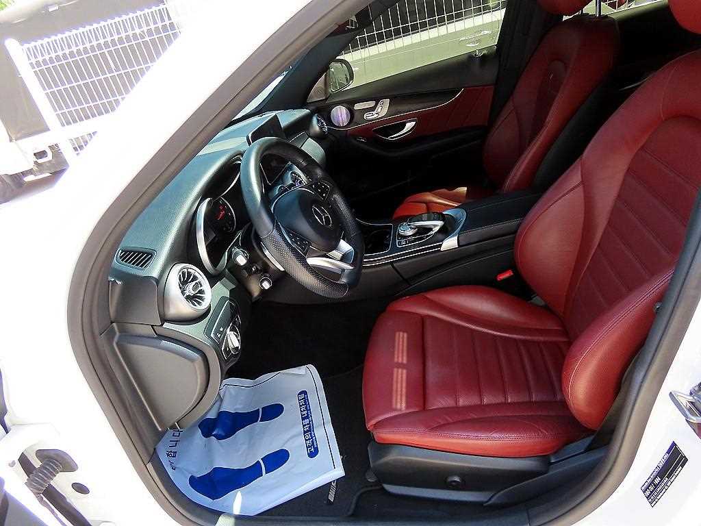 Mercedes-Benz C-Class, 2018