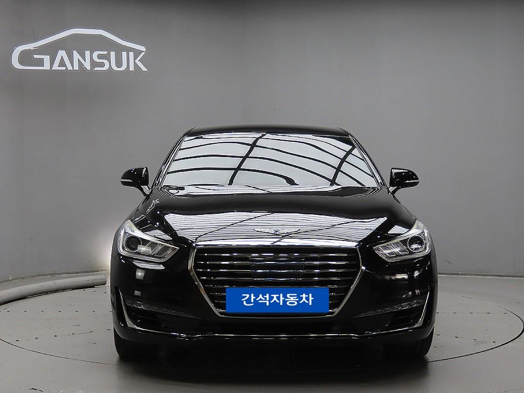 Genesis EQ900, 2018