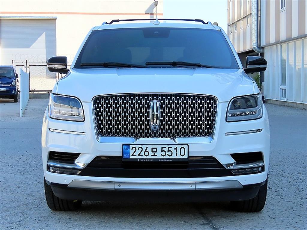 Lincoln 네비게이터, 2021