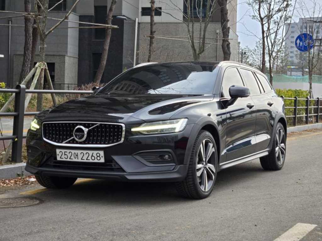 Volvo V60, 2020
