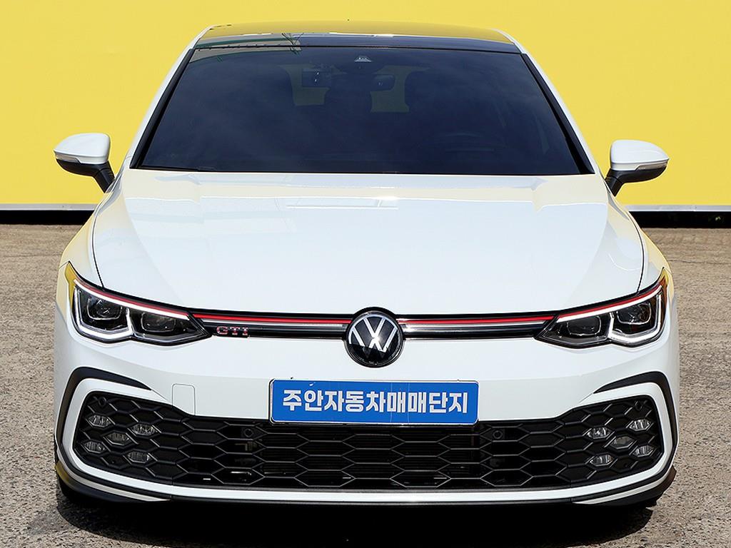 Volkswagen 골프, 2024