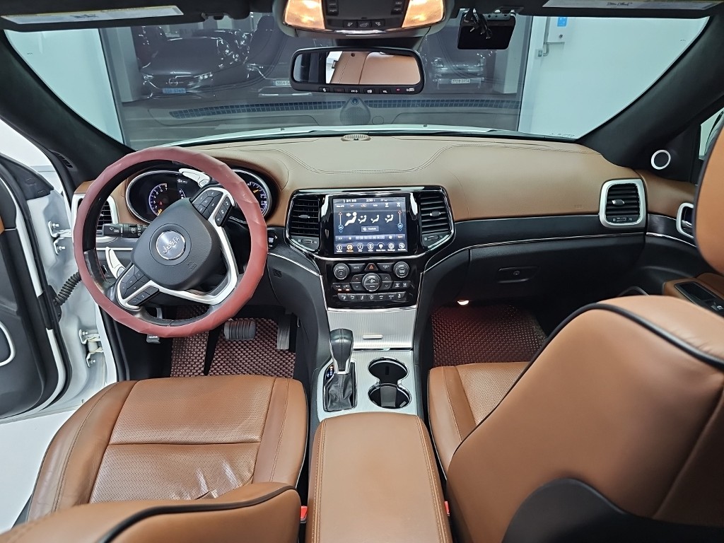 Jeep 그랜드 체로키, 2020