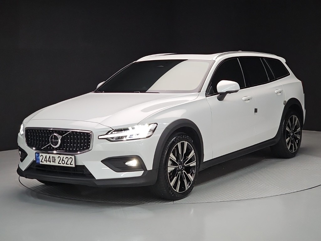 Volvo V60, 2024