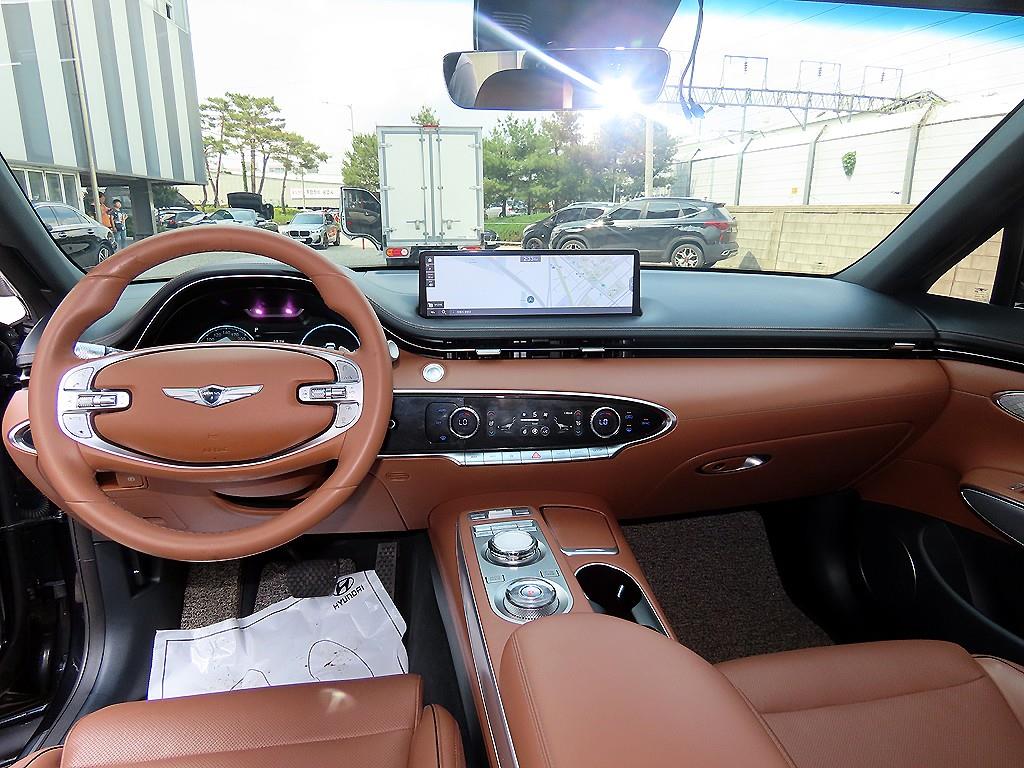 Genesis GV70, 2021