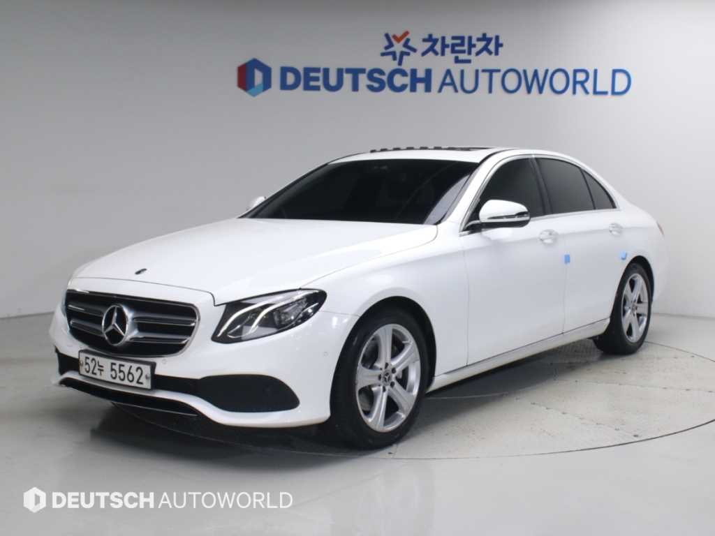 Mercedes-Benz E-Class, 2018