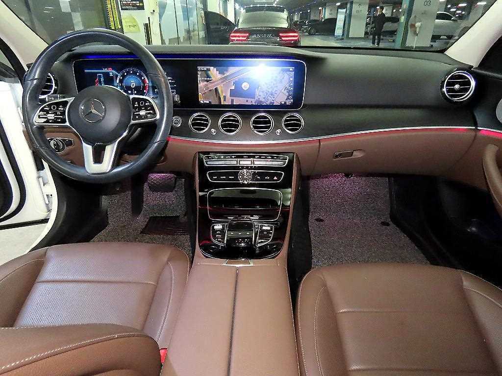 Mercedes-Benz E-Class, 2018