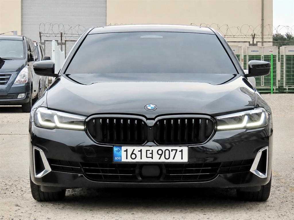 BMW 5-Series, 2020
