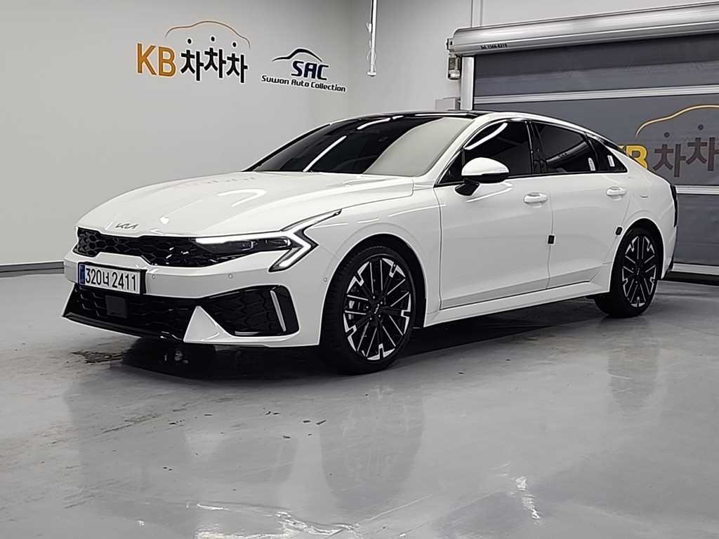 Kia K5, 2025