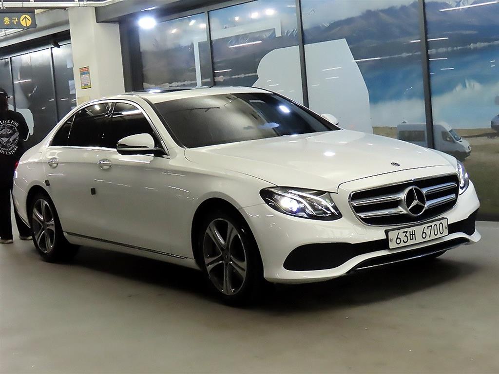 Mercedes-Benz E-Class, 2018