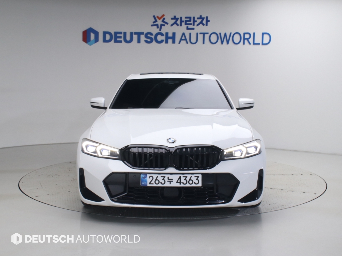 BMW 3-Series, 2025