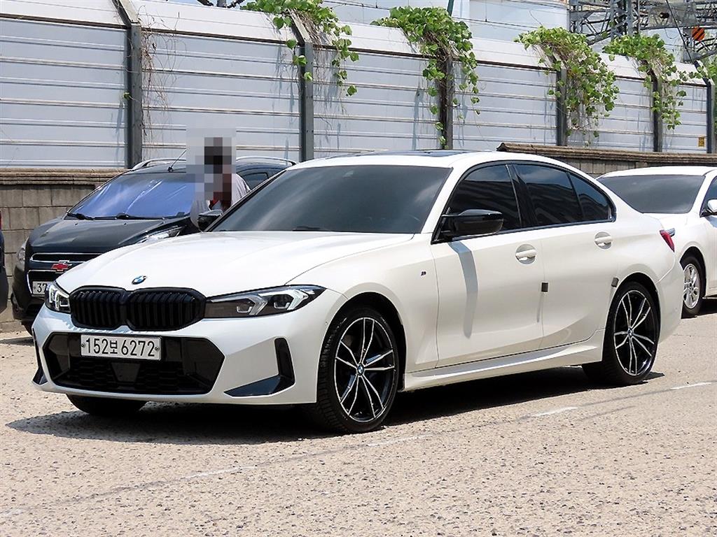 BMW 3-Series, 2019
