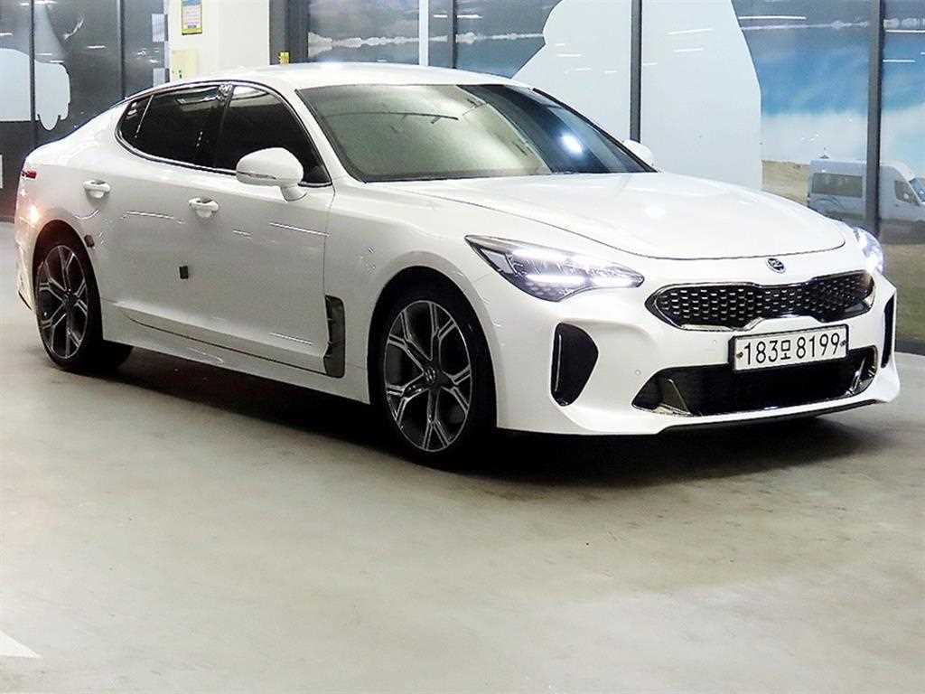 Kia Stinger, 2021