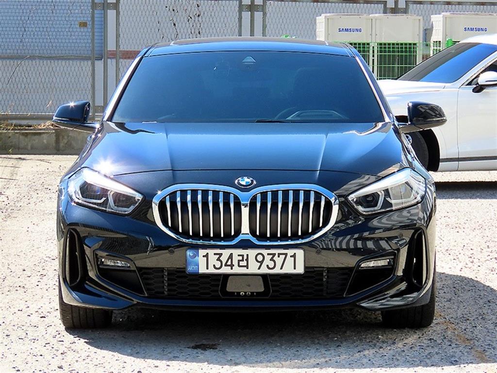 BMW 1-Series, 2023