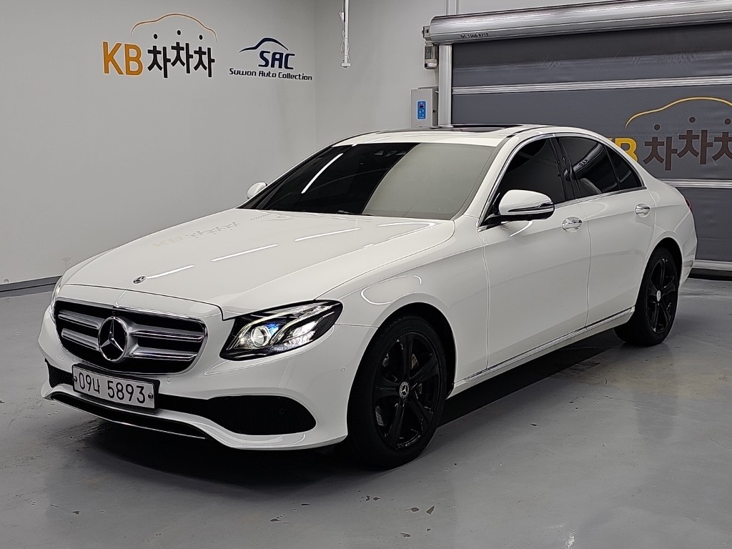 Mercedes-Benz E-Class, 2018