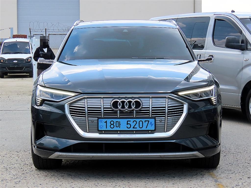 Audi e-tron, 2021