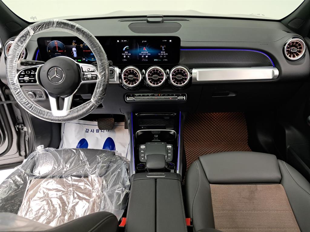 Mercedes-Benz EQB, 2023