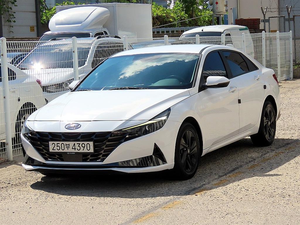 Hyundai Avante, 2022