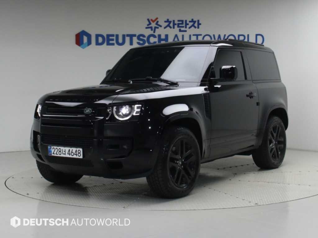 Land Rover Defender, 2024