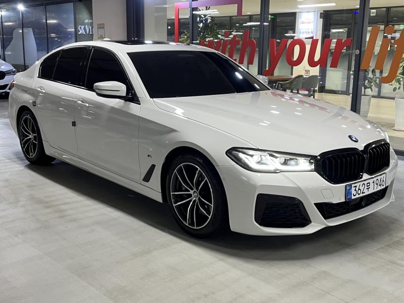 BMW 5-Series, 2021