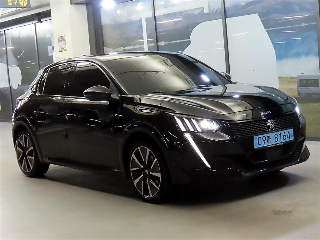 Peugeot 208, 2021