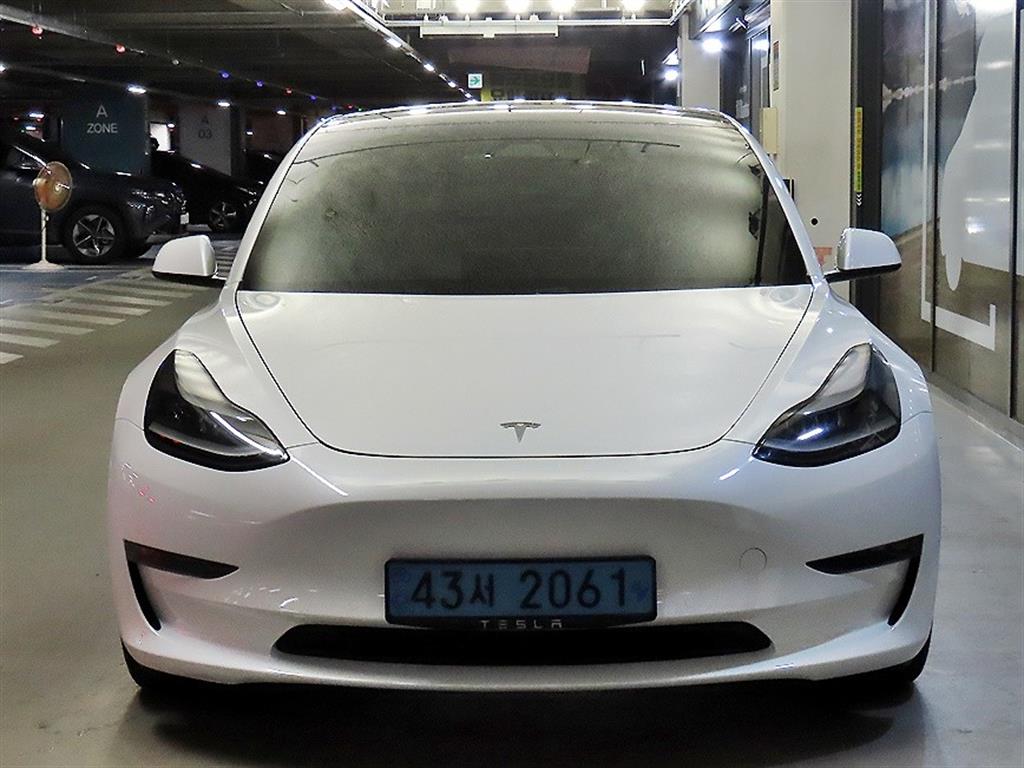 Tesla Model 3, 2021