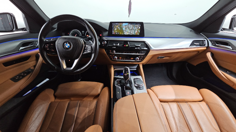 BMW 5-Series, 2018