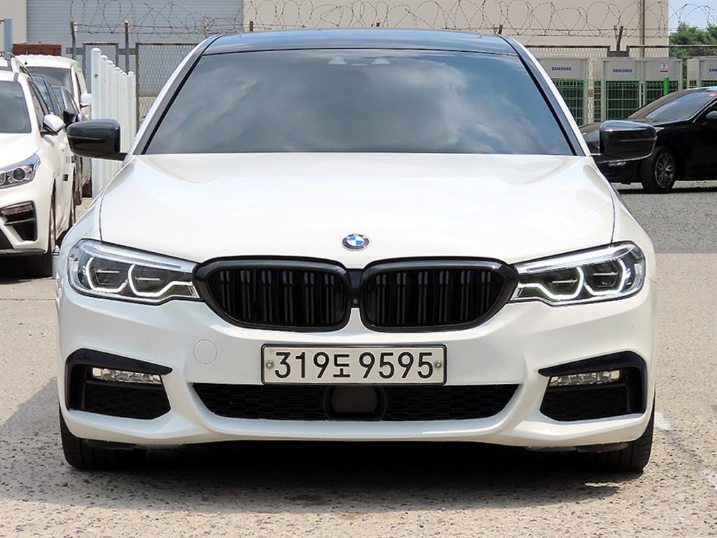 BMW 5-Series, 2018