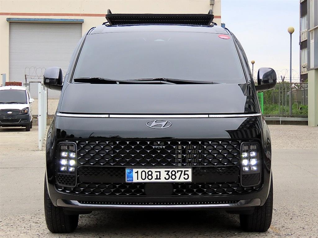 Hyundai Staria, 2023