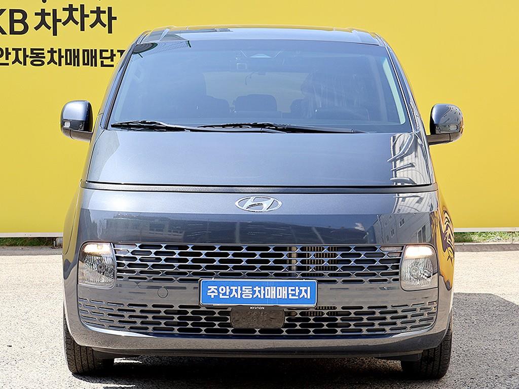 Hyundai Staria, 2023