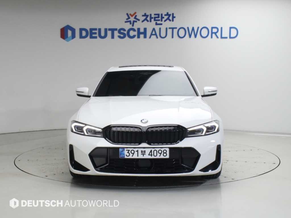 BMW 3-Series, 2026