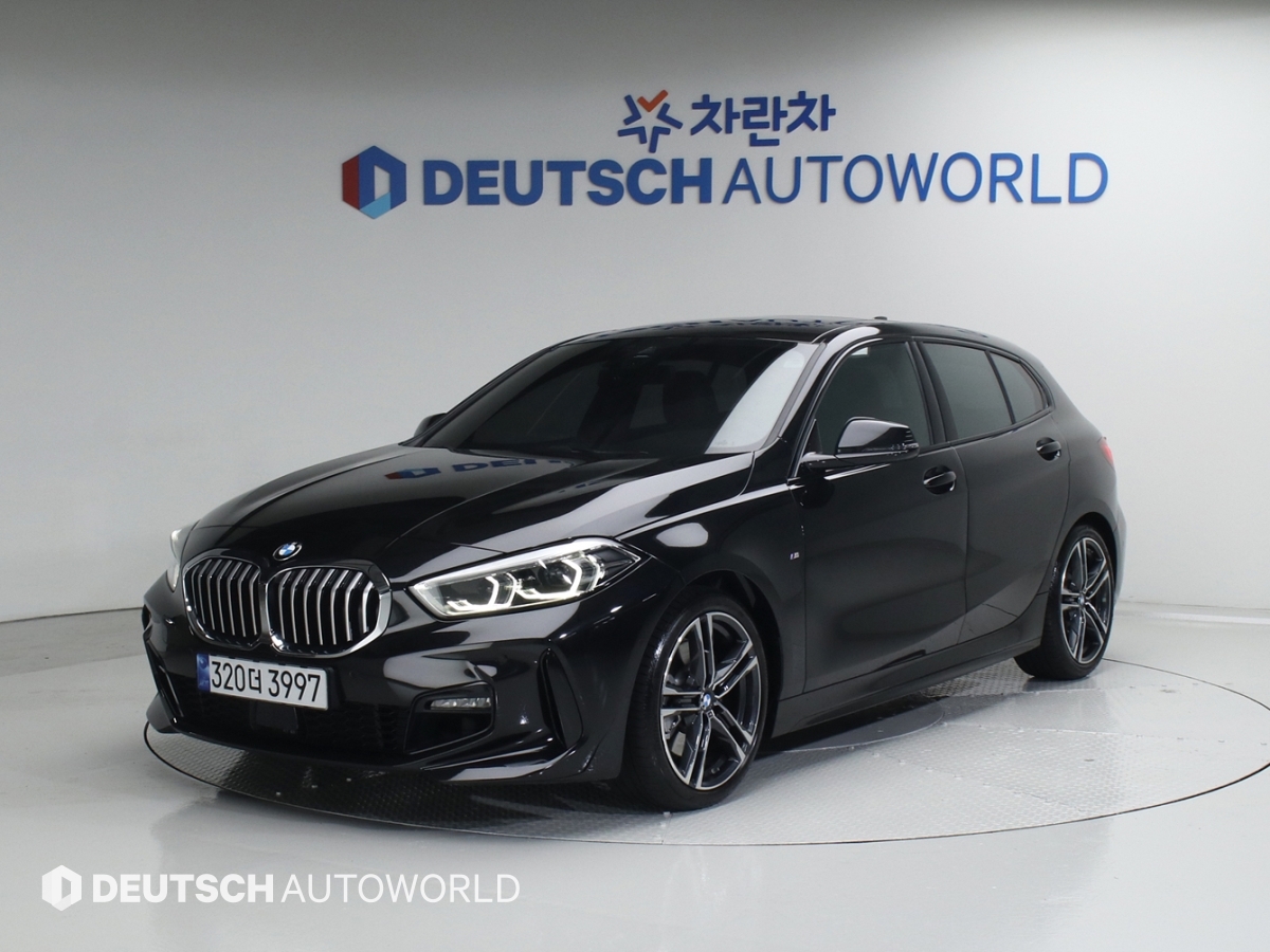 BMW 1-Series, 2022