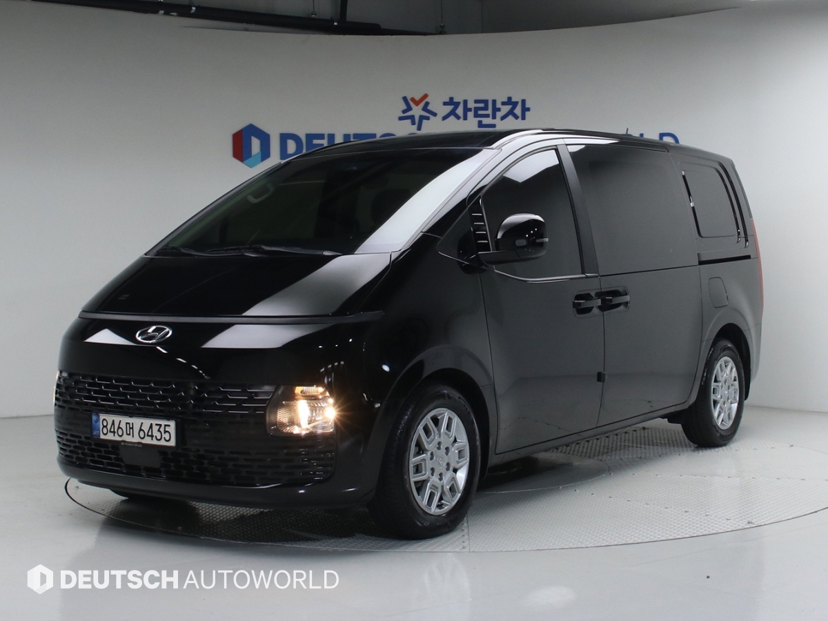 Hyundai Staria, 2022