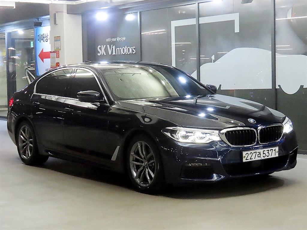 BMW 5-Series, 2019
