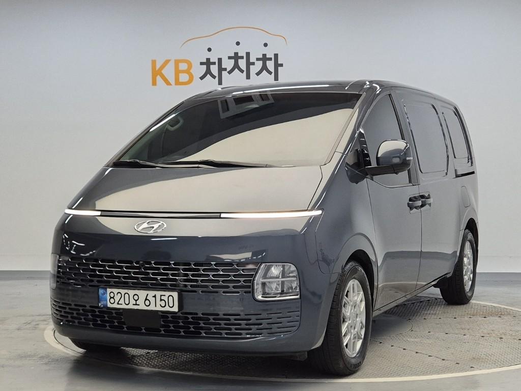 Hyundai Staria, 2022