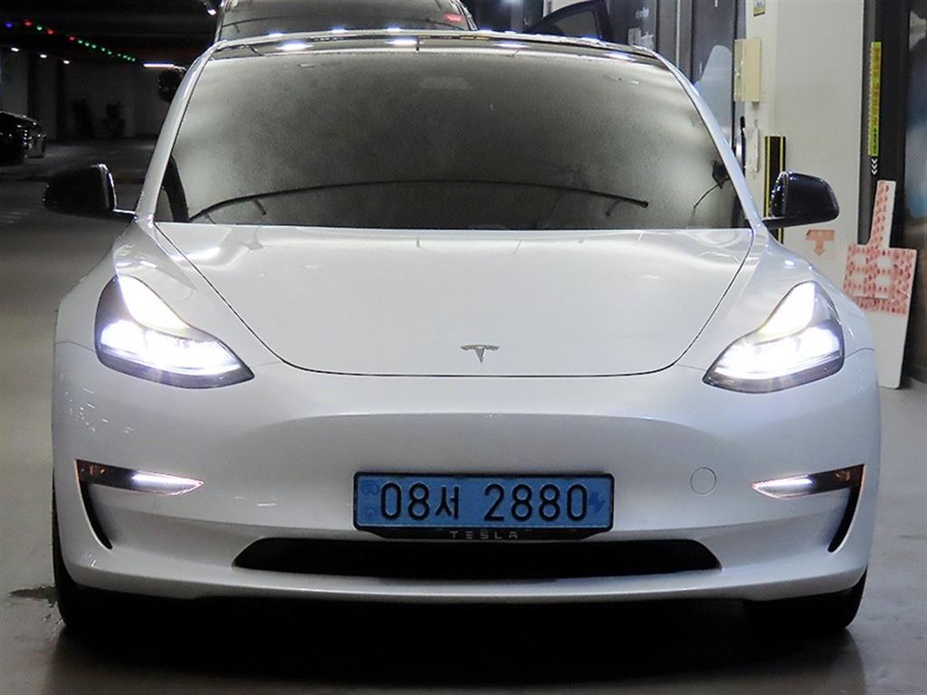 Tesla Model 3, 2021