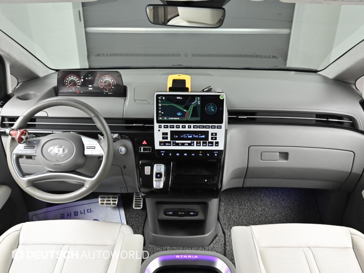 Hyundai Staria, 2021