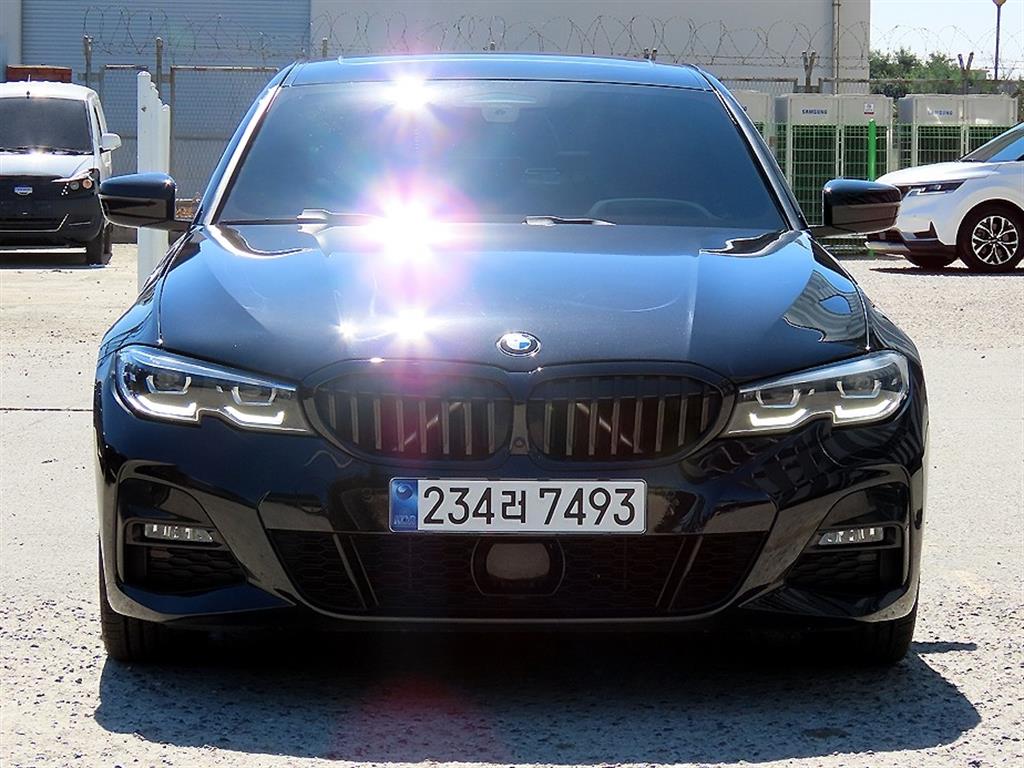 BMW 3-Series, 2021