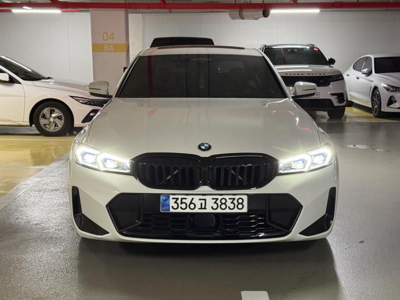 BMW 3-Series, 2023