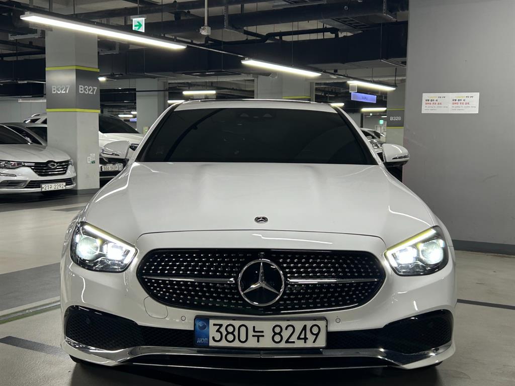 Mercedes-Benz E-Class, 2022