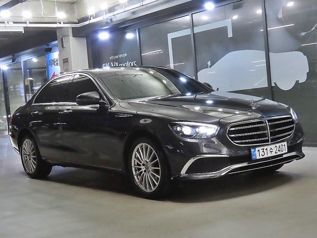 Mercedes-Benz E-Class, 2022