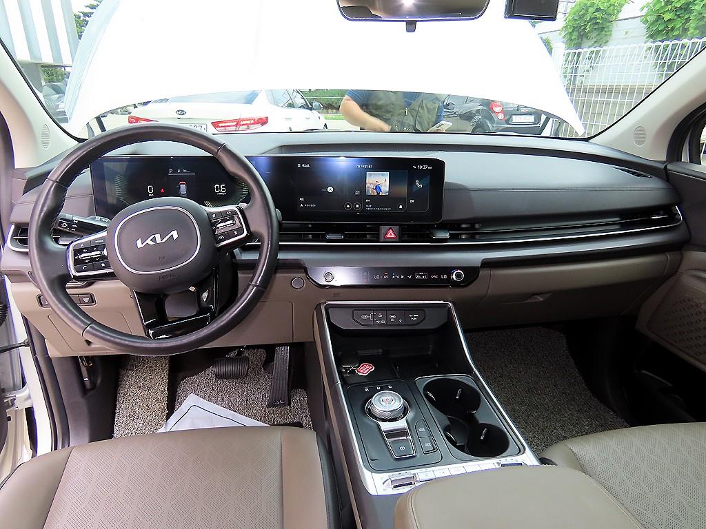 Kia Carnival, 2023