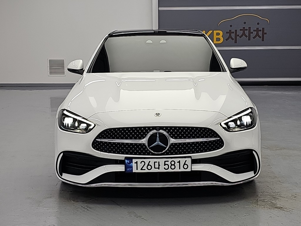 Mercedes-Benz C-Class, 2022