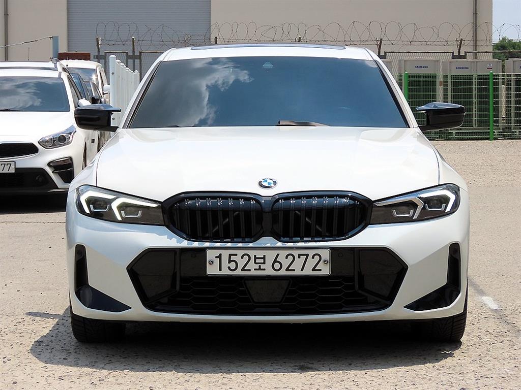 BMW 3-Series, 2019