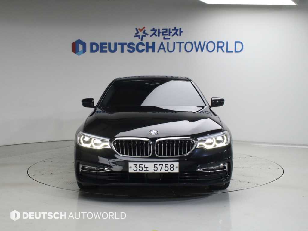 BMW 5-Series, 2019