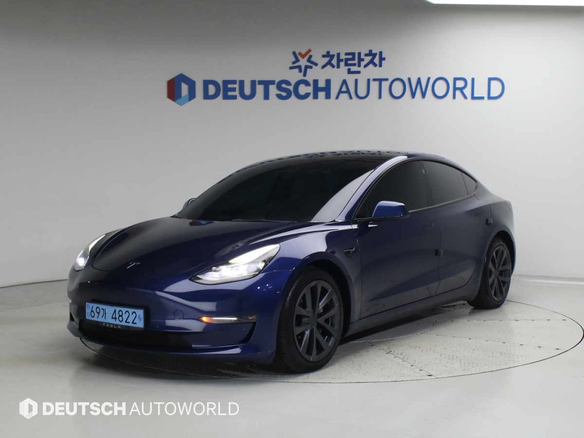 Tesla Model 3, 2022