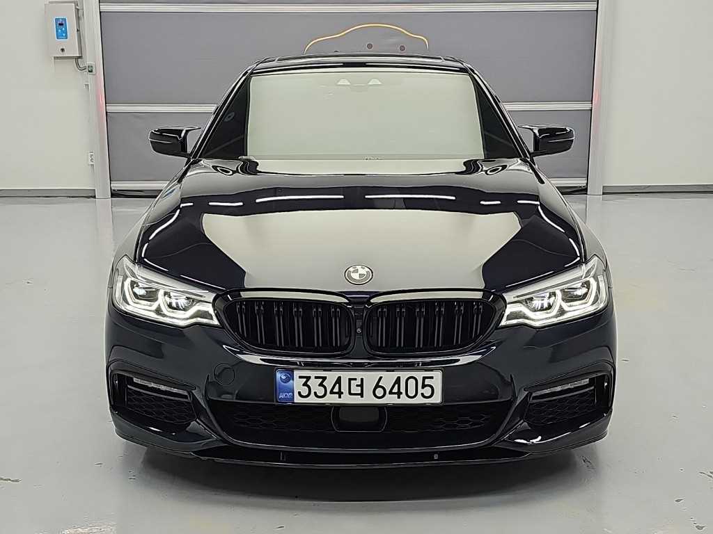 BMW 5-Series, 2019