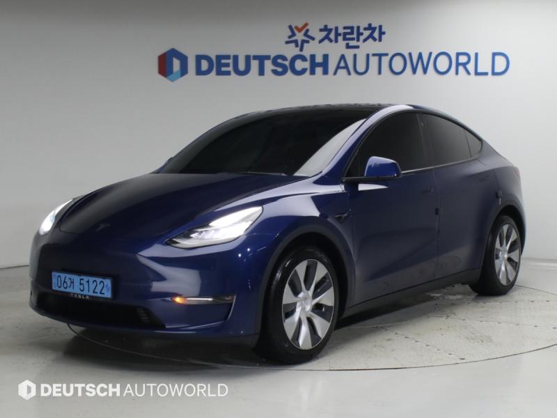 Tesla Model Y, 2021