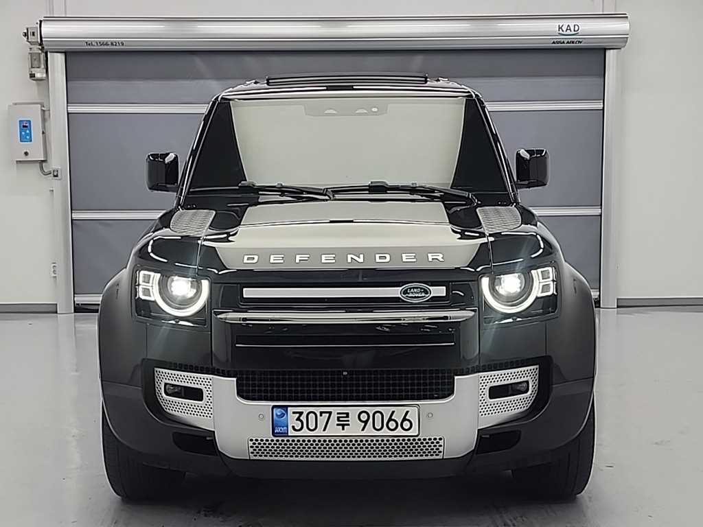 Land Rover Defender, 2021