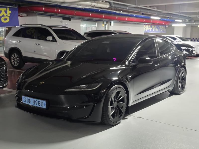 Tesla Model 3, 2024